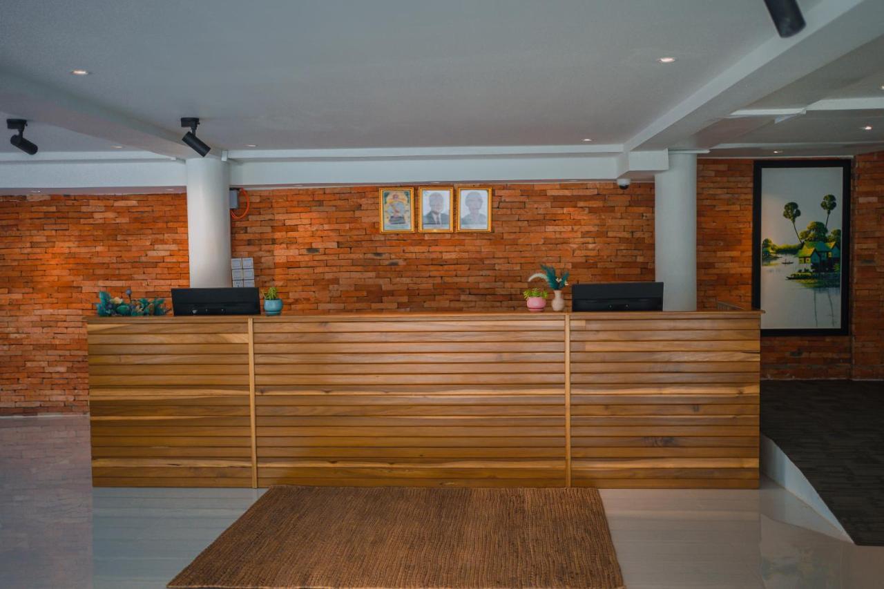 Hotel Montagne Boutique à Kampot Extérieur photo